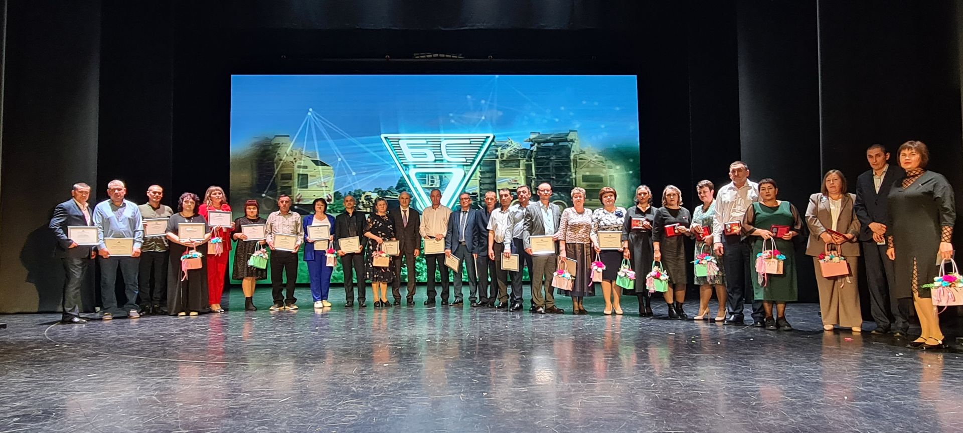 Буинский сахарный завод отметил 65-летний юбилей (фото, видео)