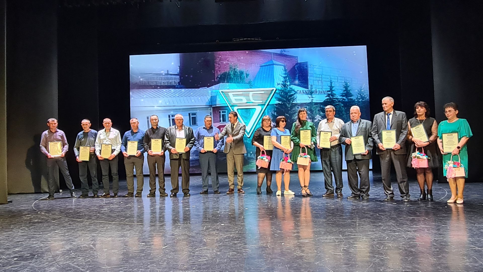 Буинский сахарный завод отметил 65-летний юбилей (фото, видео)