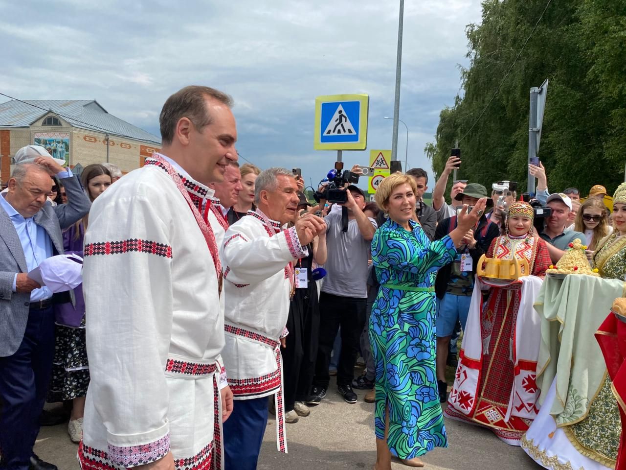 Тысячи гостей из различных регионов страны — Республики Татарстан, Республики Мордовия, Ульяновской области — собрались в Кильдюшево Тетюшского района (фото, видео)