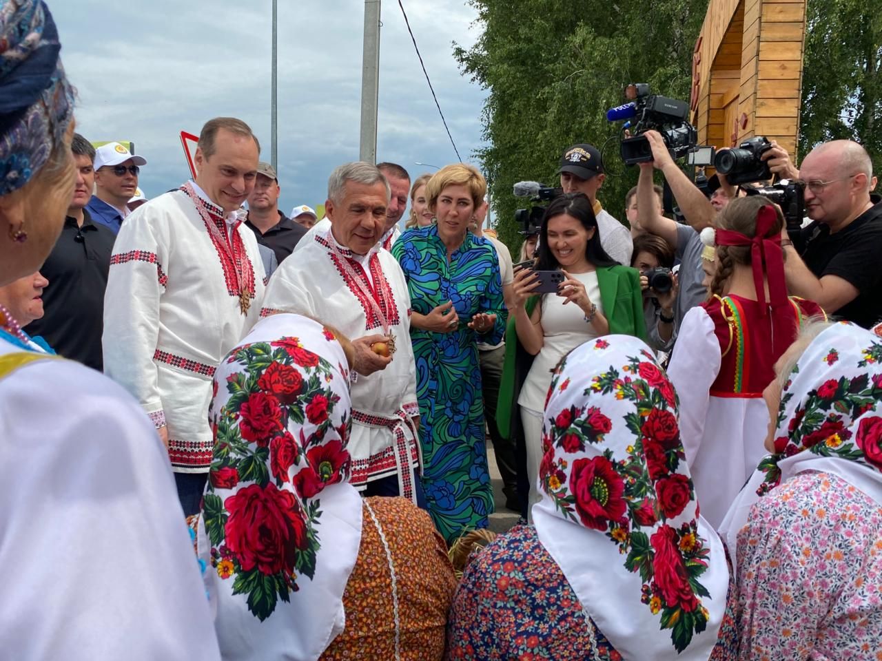 Тысячи гостей из различных регионов страны — Республики Татарстан, Республики Мордовия, Ульяновской области — собрались в Кильдюшево Тетюшского района (фото, видео)