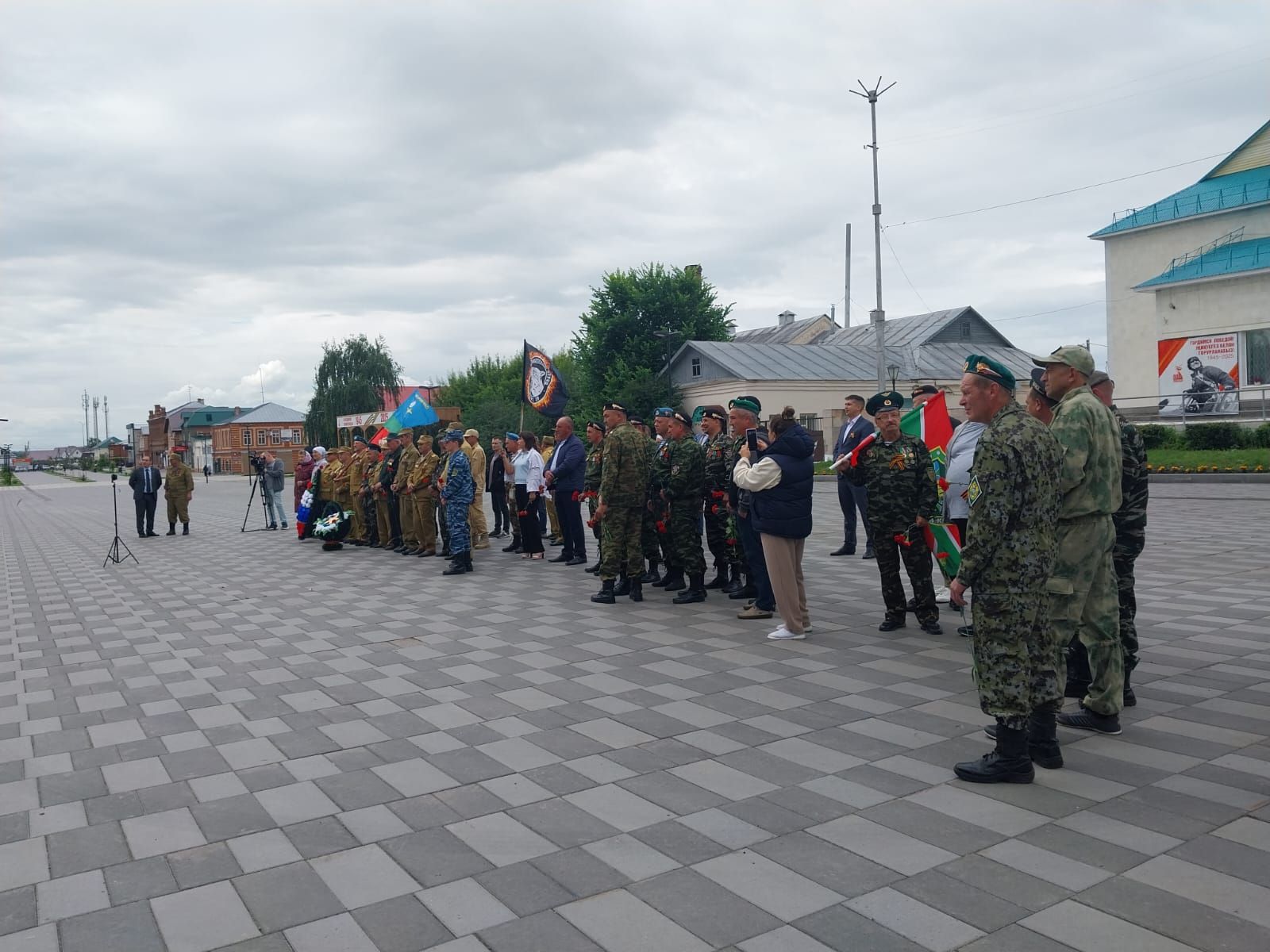 В Буинске открыли памятник участникам чеченской войны (+фото)