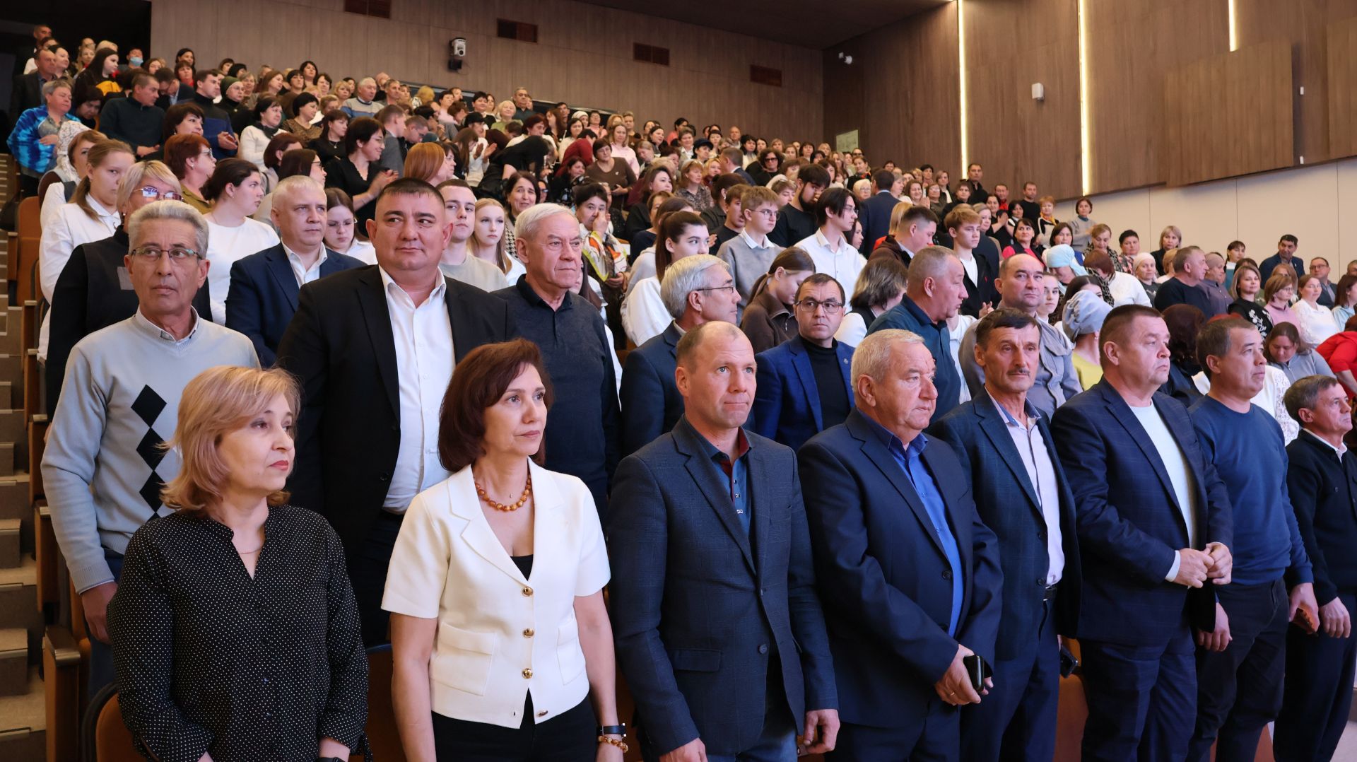 Сегодня в Буинском районе открыли агрокласс, досуговый центр и дом культуры
