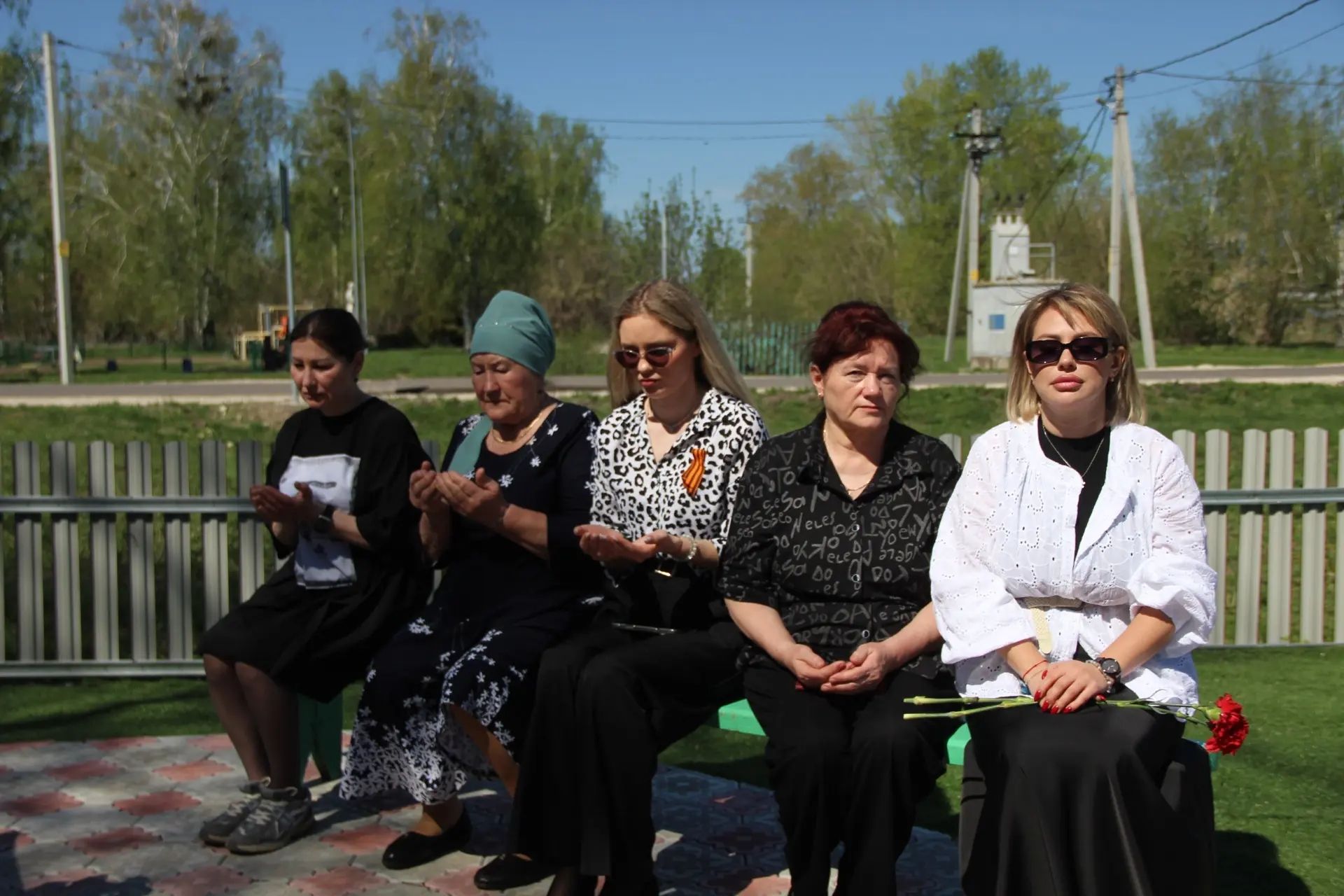 В Буинском районе, в деревне Старые Тинчали, открылась мемориальная доска в честь нашего земляка, участника СВО Белова Эдуарда Александровича