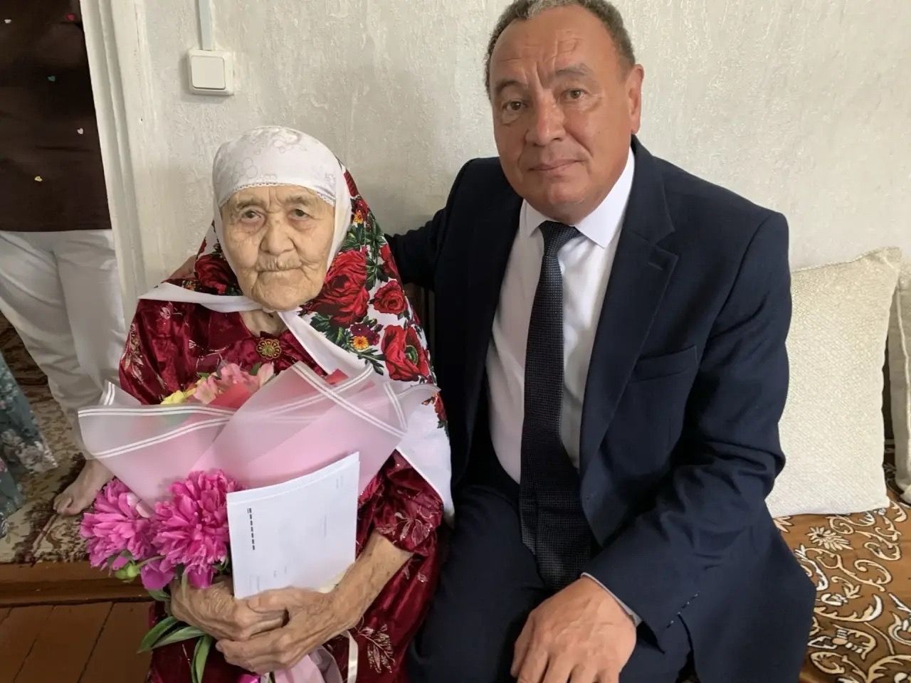 В Буинском районе свой 94-й день рождения отметила  Гульсина Хасанзянова