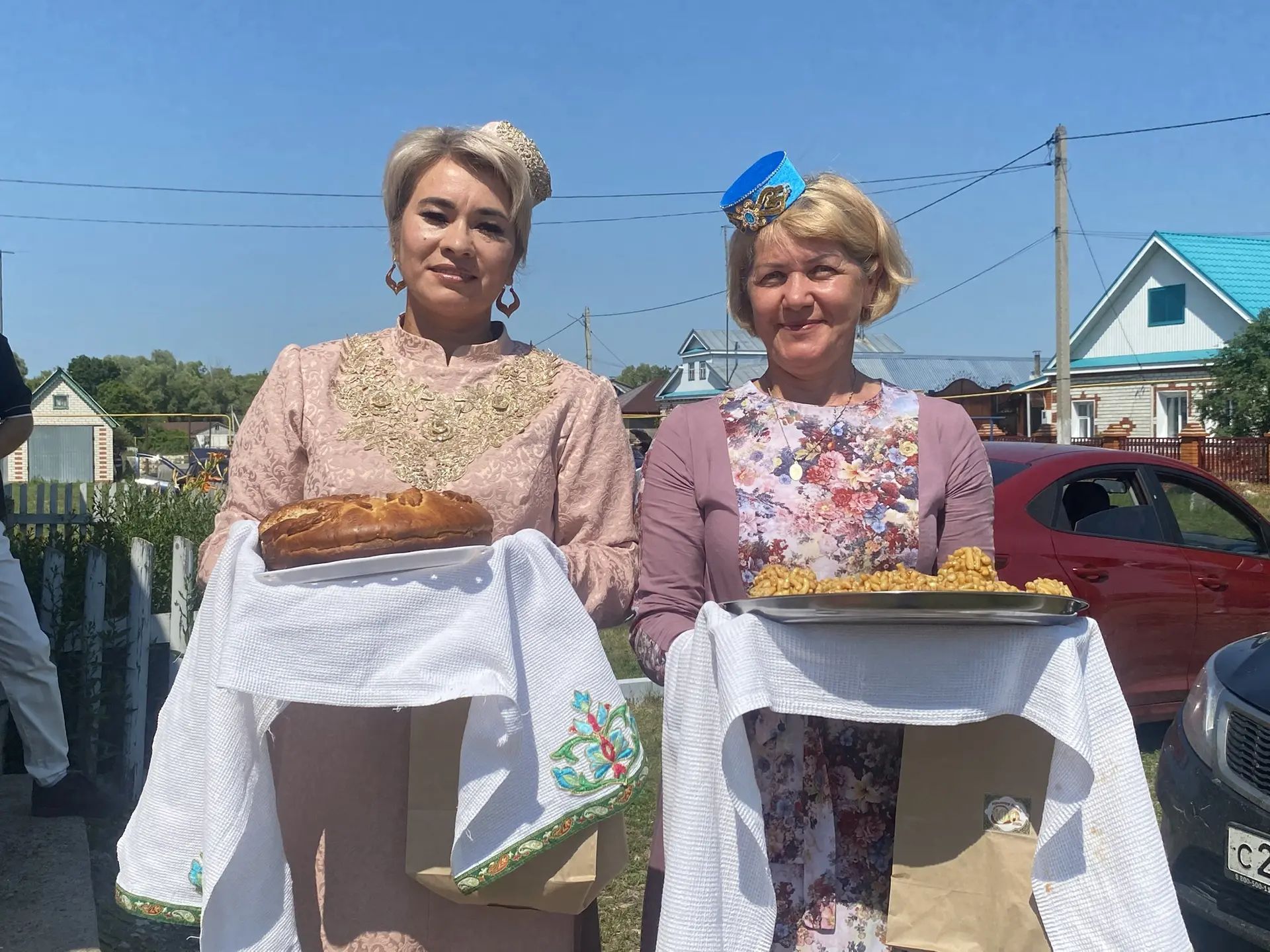 Буа районы Нурвахит авылы гасырлык юбилеен билгеләп үтә.