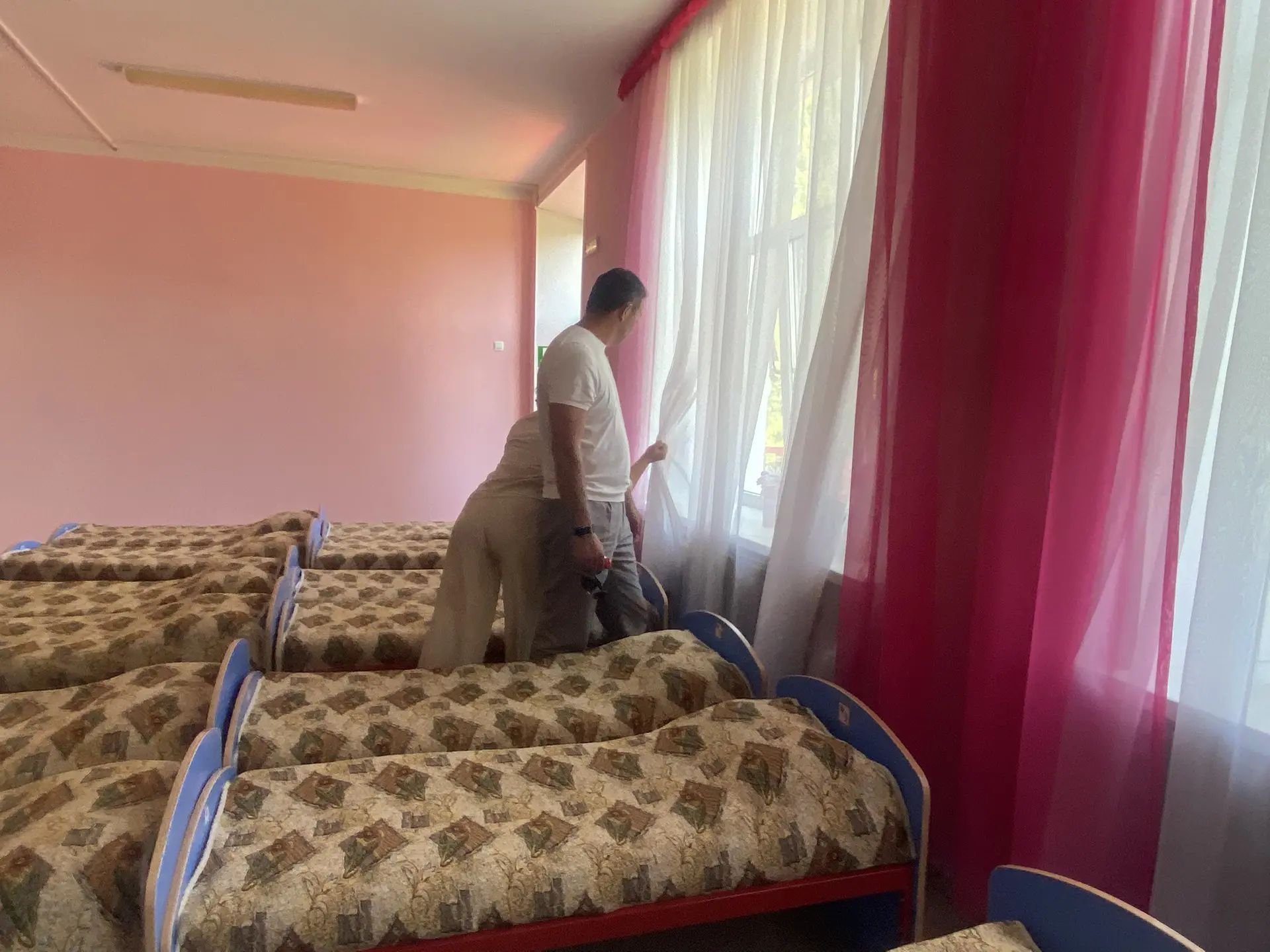 Сады, утопающие в цветах, классы, готовые к учебному году. Руководство Буинского района проверило готовность образовательных учреждений к новому учебному году