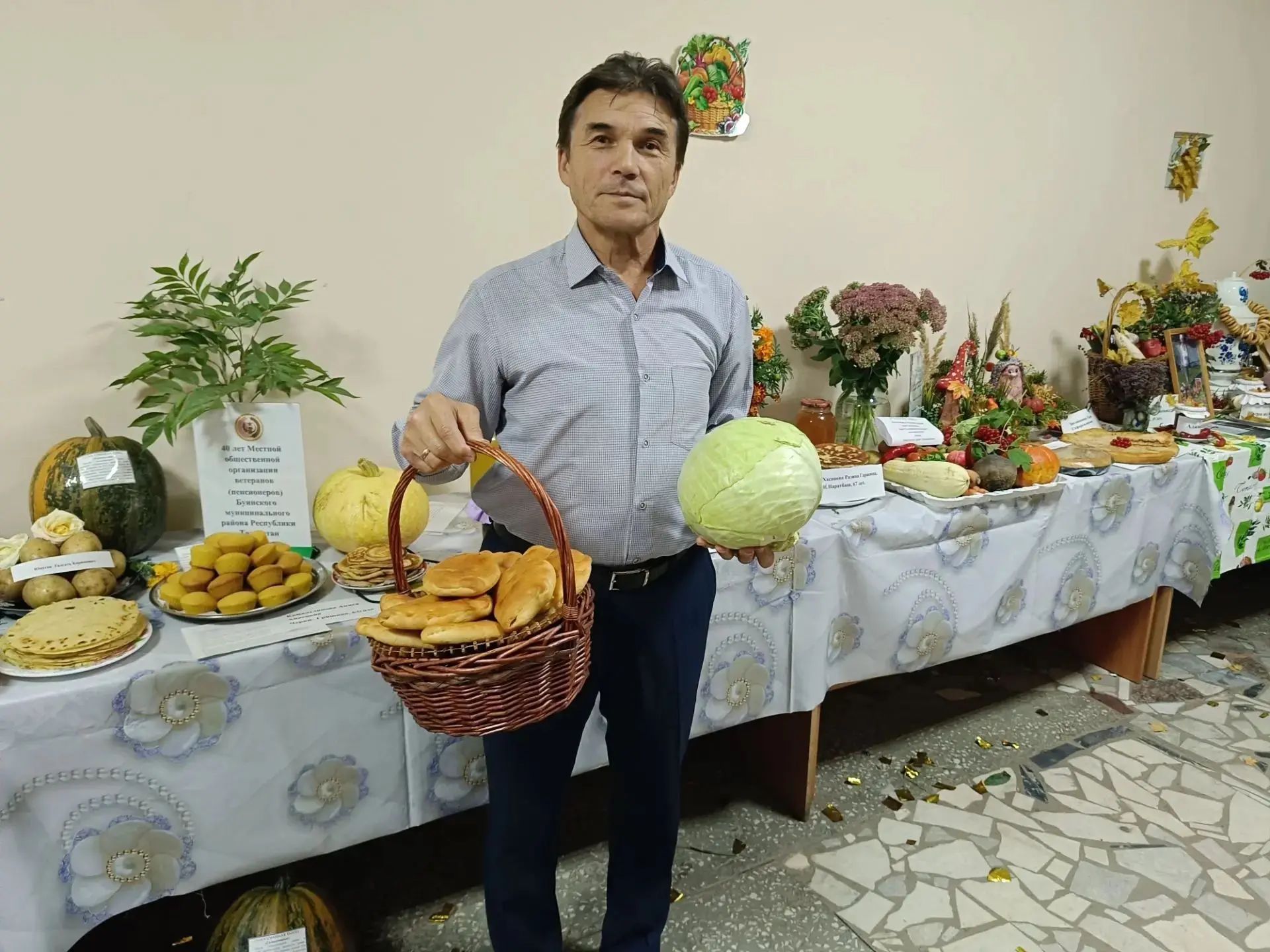 Среди ветеранов Буинска  организовали конкурс-выставку «Дары осени»
