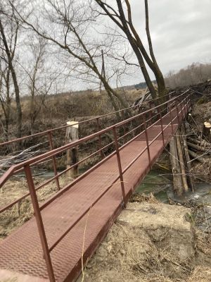 Буа районы Отрада авылына илтүче иске агач күпер урынына тимердән яңасы ясалды (фото)