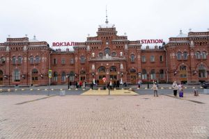 В РТ восемь подростков устроились на лето помощниками дежурных по вокзалу
