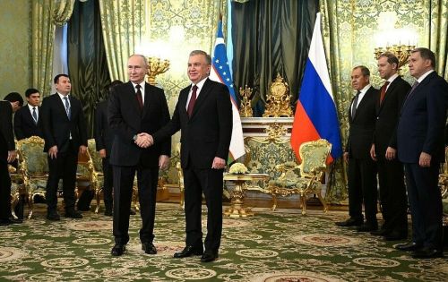 Путин: Мы гордимся тем, как развивается Казань
