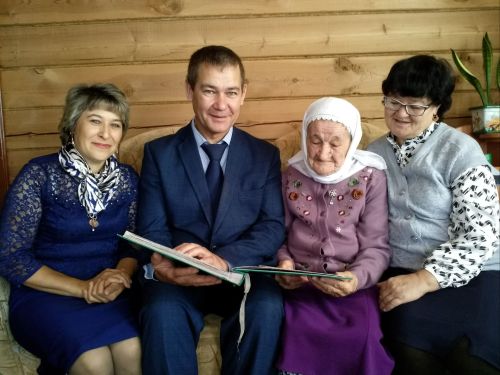 Даян Бикмуллин – первый человек с высшим образованием в Новых Чечкабах