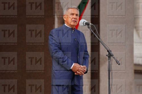 Минниханов: Любовь к Родине является основой нашей стабильности и единения