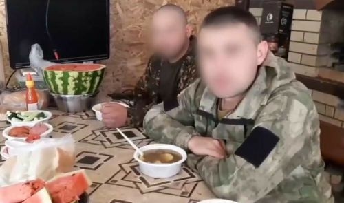 Бойцы в зоне спецоперации показали, как готовят обед из буинских овощей