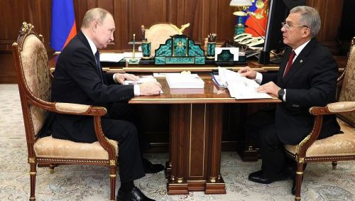 Минниханов доложил Путину о поддержке татарстанских участников спецоперации