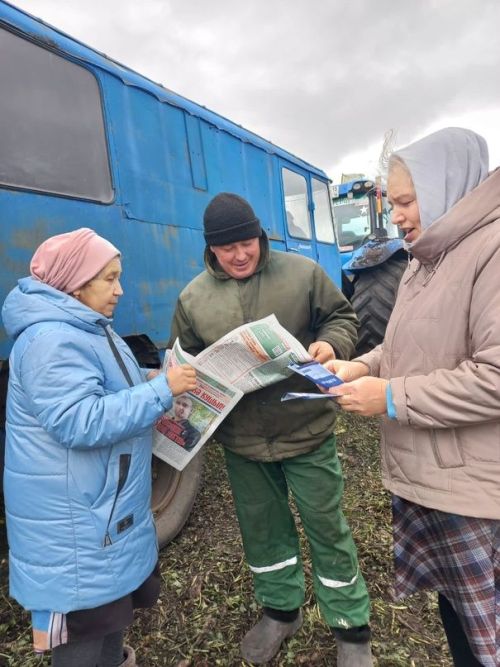 В рамках марафона «Все свои» в Верхнелащинской школе Буинского района активисты Движения Первых провели «Урок патриотизма»