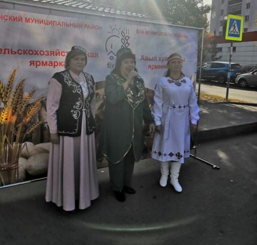Артисты Буинска выступили  на сельскохозяйственной ярмарке в Казани