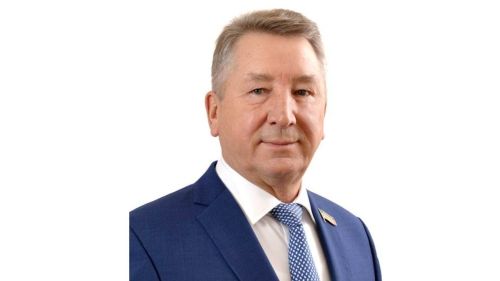 Дәүләт Советы Депутаты Ринат Гайзатуллин авылдашларын “Байрак” газетасына яздырды
