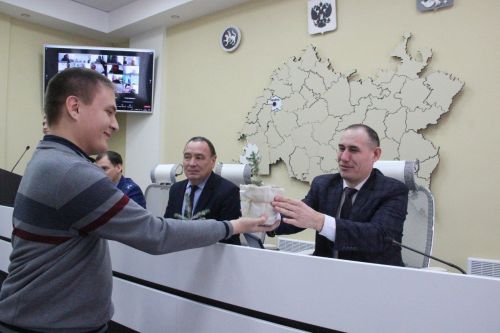Студенты группы «Мастер садово-паркового и ландшафтного строительства» порадовали участников еженедельного субботнего совещания