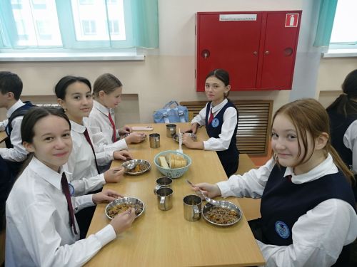 В Буинске родители контролируют питание школьников (фото)