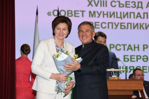 Лилия Сафиуллина награждена медалью «За заслуги в развитии местного самоуправления в Республике Татарстан»