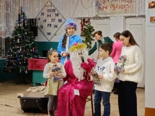 В сельских домах культуры продолжаются новогодние представления