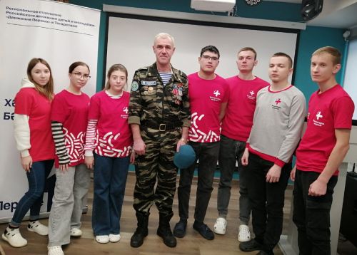 В  молодёжном центре «Мирас» прошла встреча с ветераном боевых действий