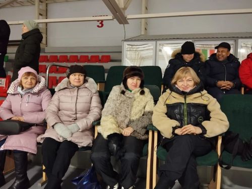 Сегодня в Буинске матчем  по хоккею почтили память Линара Валиуллина его воспитанники и земляки (фоторепортаж)