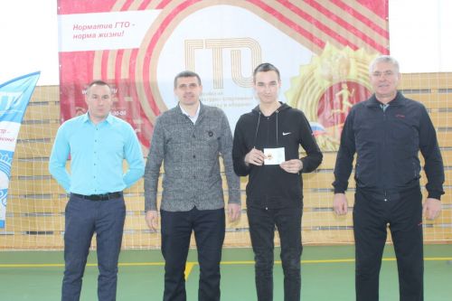 Студенты техникума отраслевых технологий Дрожжановского района выполняют нормативы ГТО