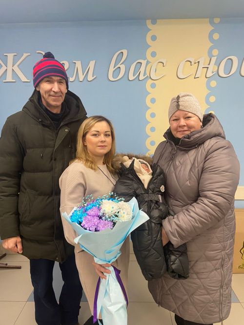 Супругу и сына  бойца из Буинска выписали домой