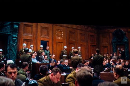 «Нельзя предавать память»: в Казани с успехом отгремела премьера «Нюрнберга»
