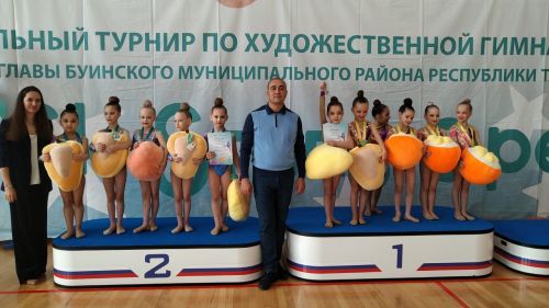 В Буинске сегодня собрались юные гимнастки России и Татарстана (фото, видео)