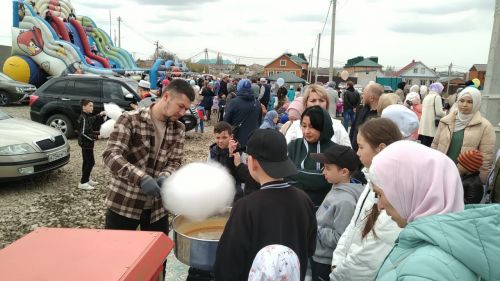 В Буинске возле мечети «Абу Ханифа» был организован детский праздник (+фото, видео)