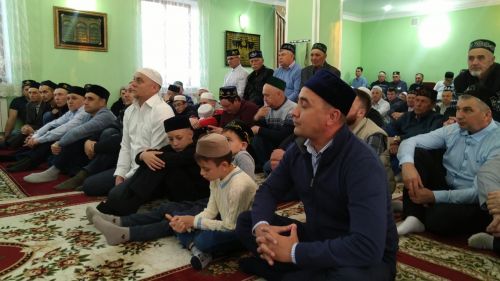 В Буинске мусульмане отмечают Ураза байрам