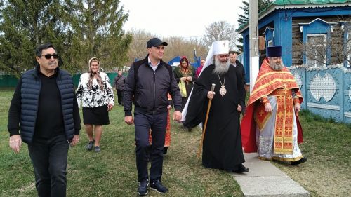 В Буинск приехал Митрополит Кирилл (+фото, видео)