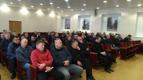 Руководитель отделения ГИБДД Буинского района встречается в коллективах с водителями  с целью предупреждения аварий на дорогах (фото, видео)