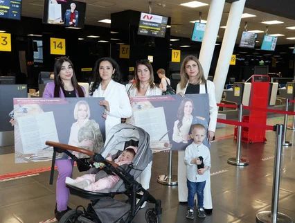 В Казанском аэропорту транслируется фотопроект «Жены Героев»