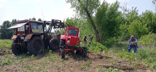Жители деревни Адав-Тулумбаево Буинского района активно вышли на субботник