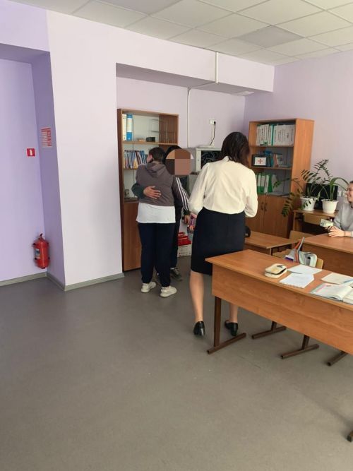 Участник СВО из Буинского района разыскал и встретился с ученицей, которая написала письмо и в подарок отправила браслет (+фото)
