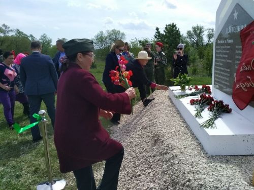 В Буинском районе увековечена память еще трех деревень (фоторепортаж)