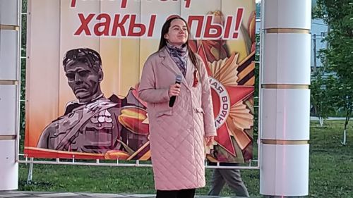 В Центральном парке  Буинска идет праздничный концерт