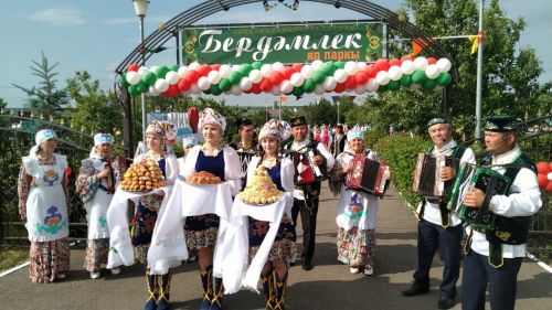 В деревне Новые Тинчали Буинского района проходит праздник Сабантуй