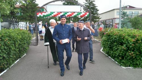 В деревне Новые Тинчали Буинского района проходит праздник Сабантуй