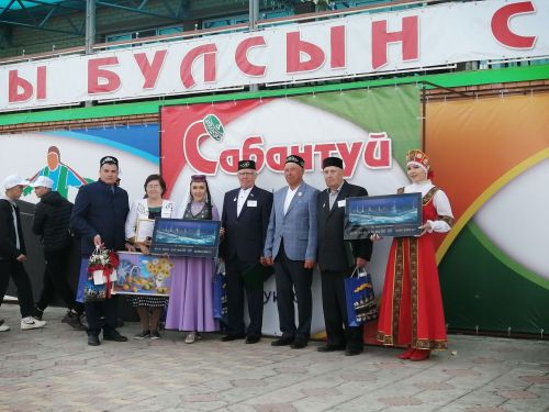 В Буинске на Сабантуе чествовали ветеранов сельского хозяйства района (фото, видео)