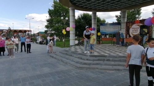 В Буинске в Центральном парке состоялся праздник по случаю Курбан-байрам, объединивший и жителей ближайших районов (фото, видео)