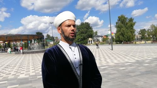 В Буинске в Центральном парке состоялся праздник по случаю Курбан-байрам, объединивший и жителей ближайших районов (фото, видео)