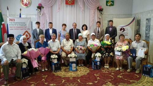 В Буинском районе поздравляли семьи,  вручили медаль «За любовь и верность» (фото, видео)