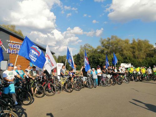Сегодня в Буинске на беговые дорожки вышли около 100 велосипедистов (фото, видео)