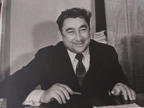 О том, как поднявший   колхоз и райтоп Фаяз Хайсаров спас коров от голодной смерти и как привез уголь за мешок шапок (+фото)