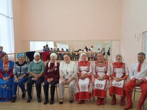 Музыкальная игра «Угадай мелодию на баяне»
