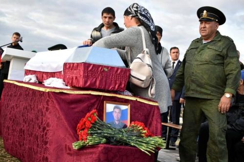 Буинск в один день простился с двумя героями (фото)